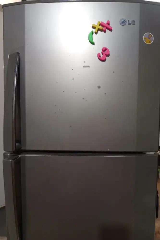 KULKAS LG 2 PINTU