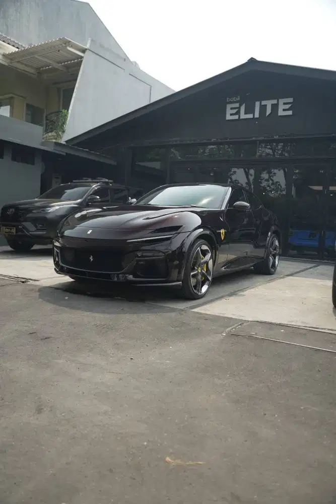 NIK 2026 Ferrari Purosangue - Nero Purosangue Special Color