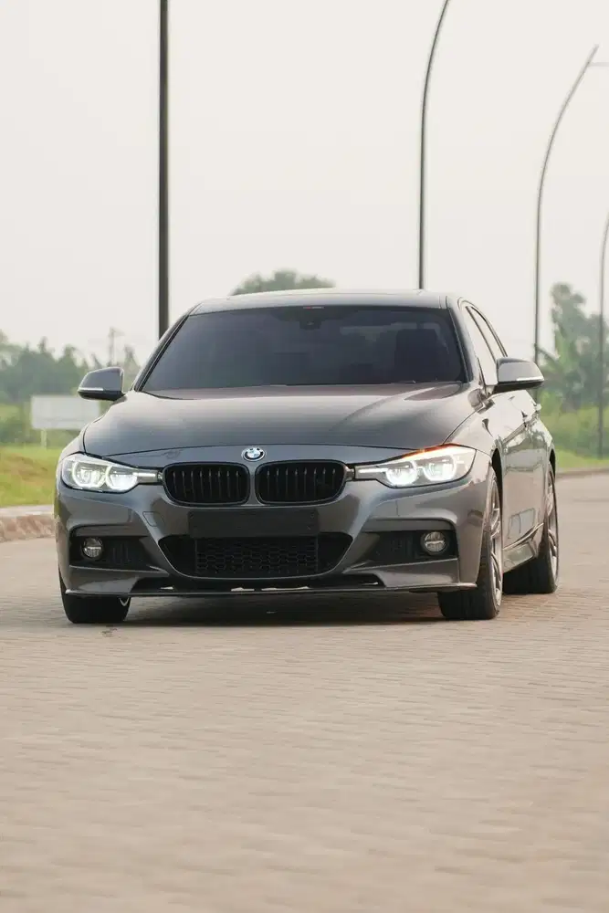 [ Full Spec ] BMW 330i Sport Shadow LCI 2020 F30