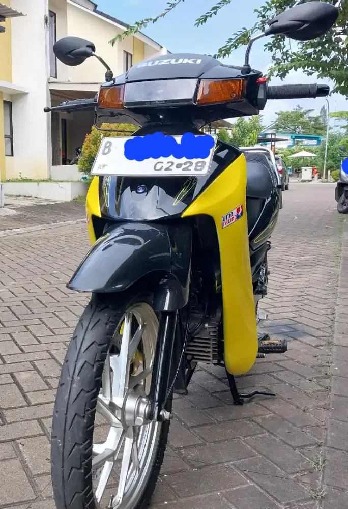 Tornado GS Kuning