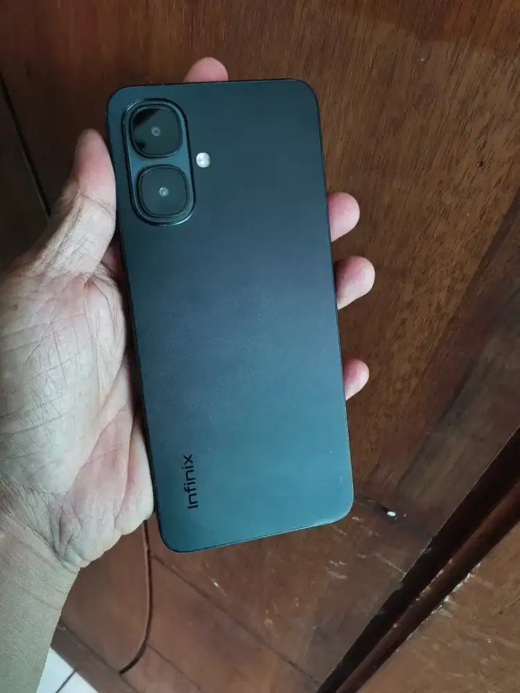 Infinix smart 10 4/64