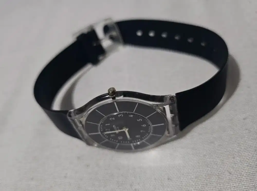 Jam Tangan Swatch Hitam