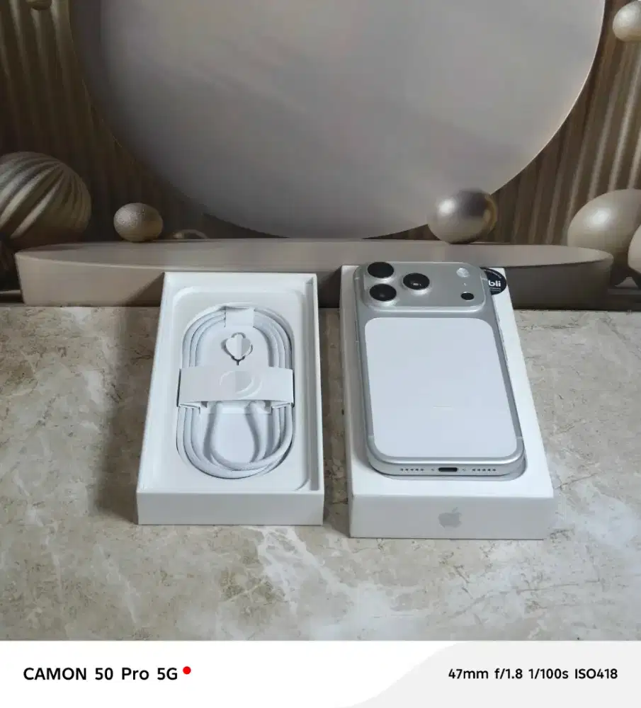 Iphone 17 pro 256gb ibox silver garansi april 2027