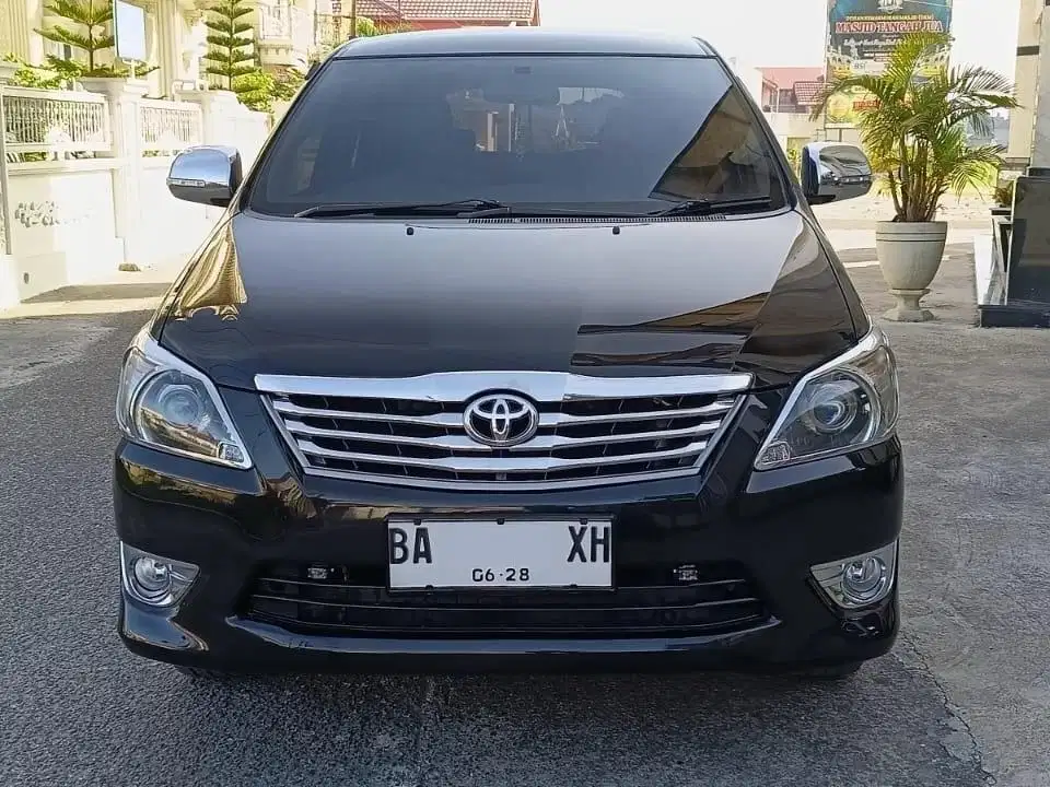 toyota kijang innova 2.0 type G 2013