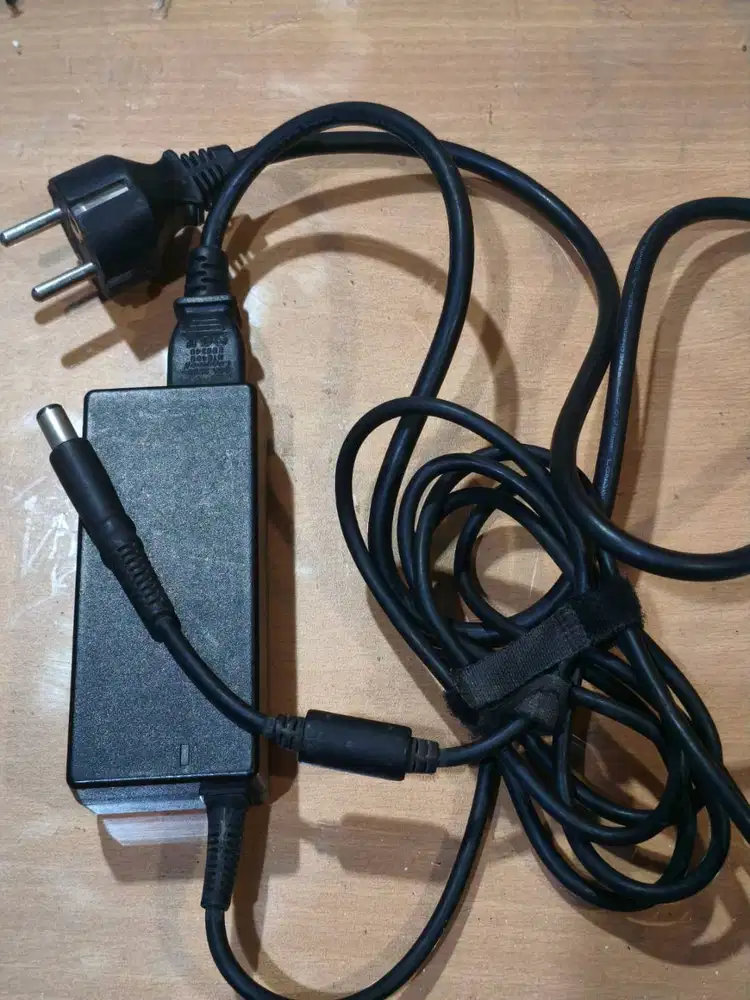 Adaptor Charger Laptop DELL Original Colokan Jarum 19.5V 65W