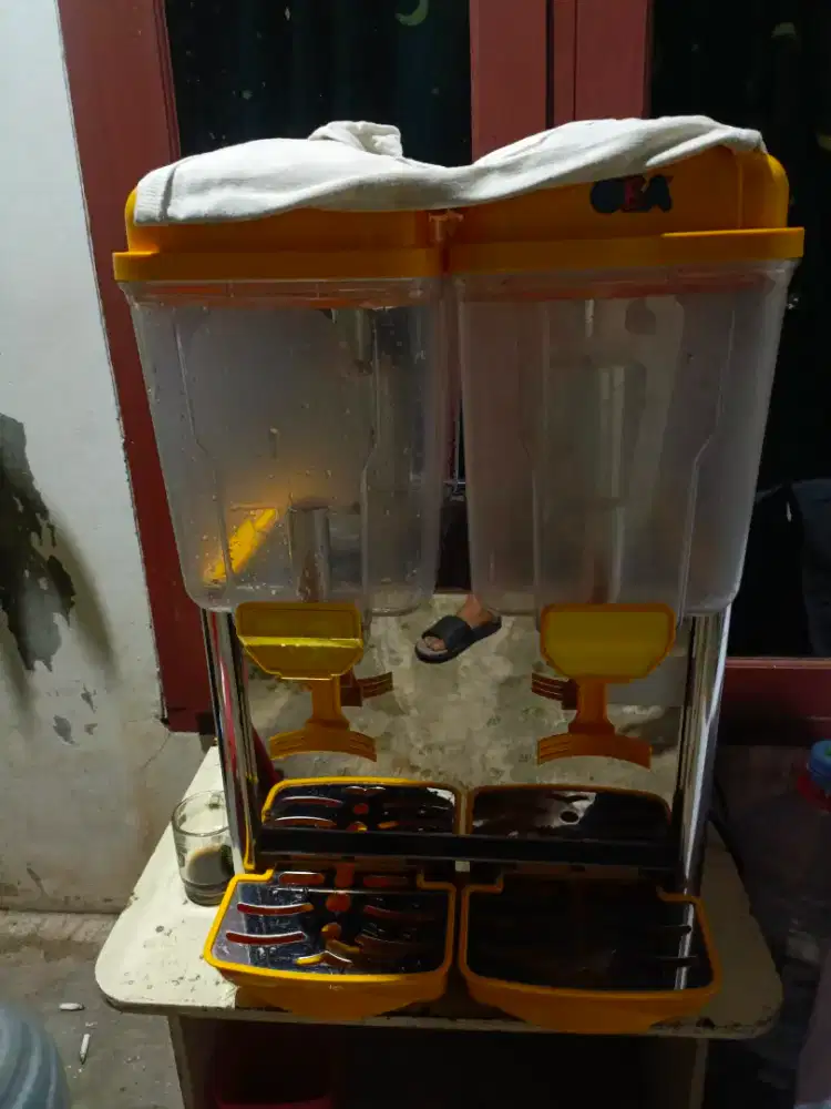 Pendingin minuman / juice dispenser