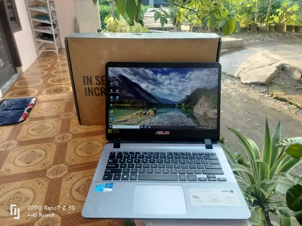 Asus Vivobook Celeron N4000 SSD+Hardisk 500 Gb Eksternal Normal