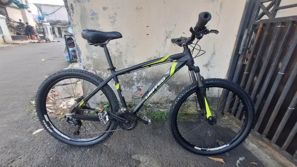 Sepeda MTB United Detroit 2.0