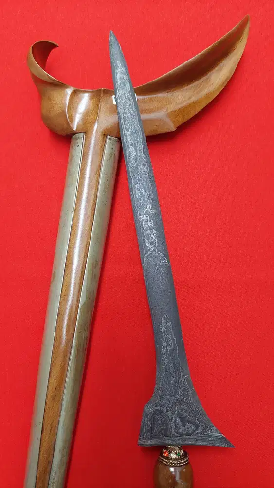 Keris Lurus Pamor Tiban Maskumambang