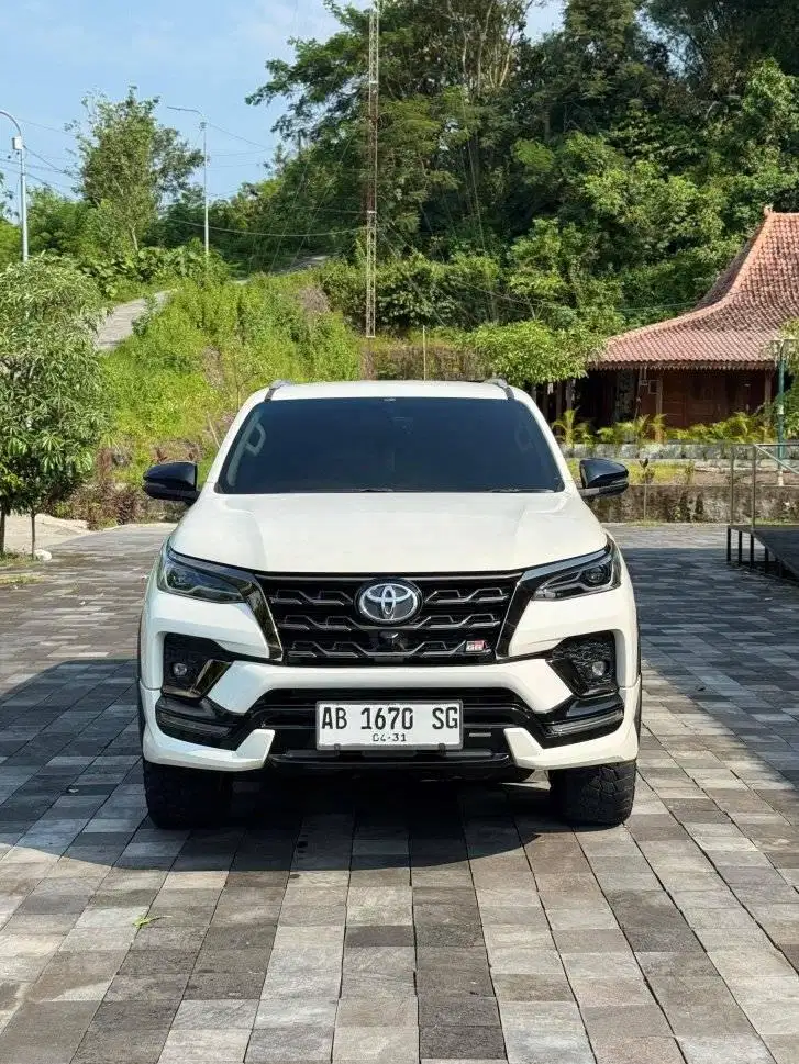 (DP 75JUTA) FORTUNER 2.8 GR 2022 4X4 TETRA DRIVE AT MATIC