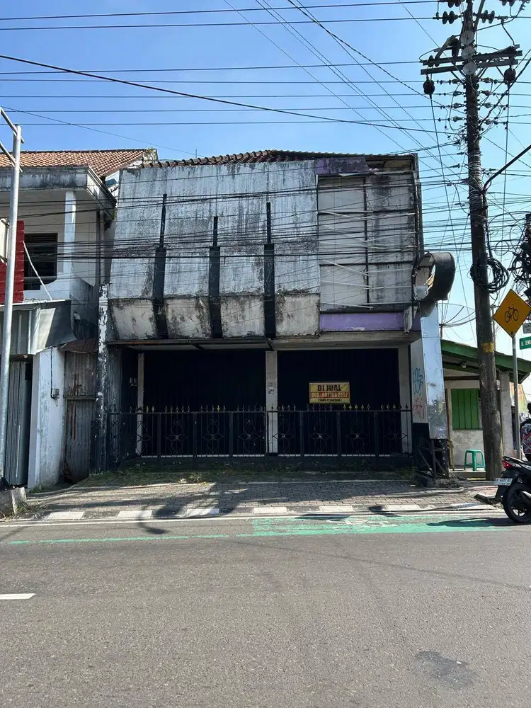 Jual Rumah & Toko 3 Lantai Letak Strategis Di Pusat Kota Salatiga