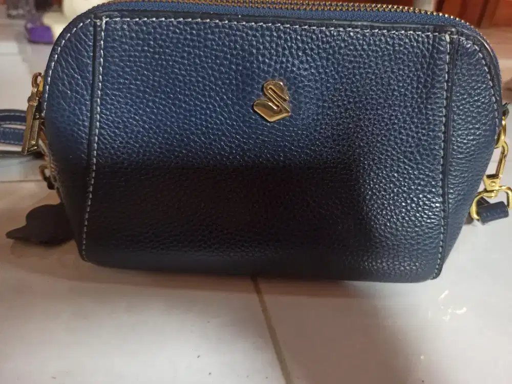 Tas savvy leather