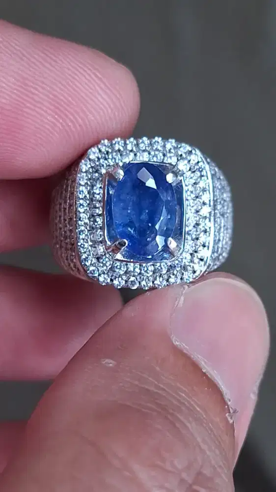 Blue sapphire ceylon srilanka