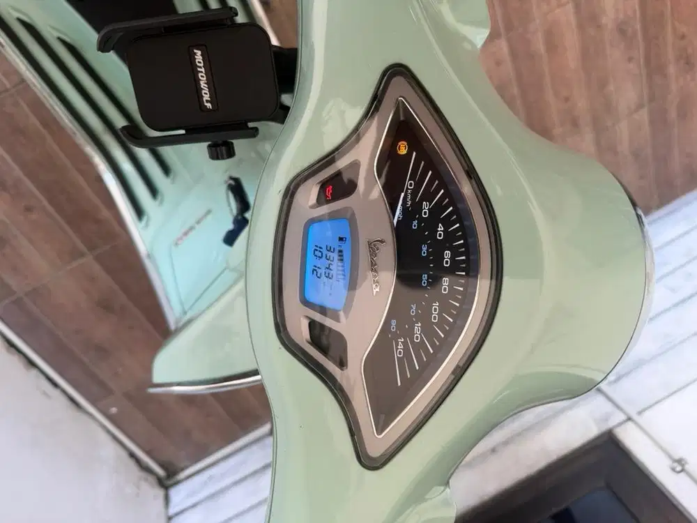 vespa primaveras 150