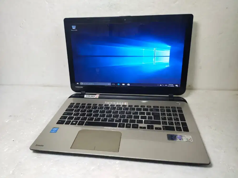 B785 Toshiba C55-B core i5 5200U Ram 4GB hdd 500GB baterai baru