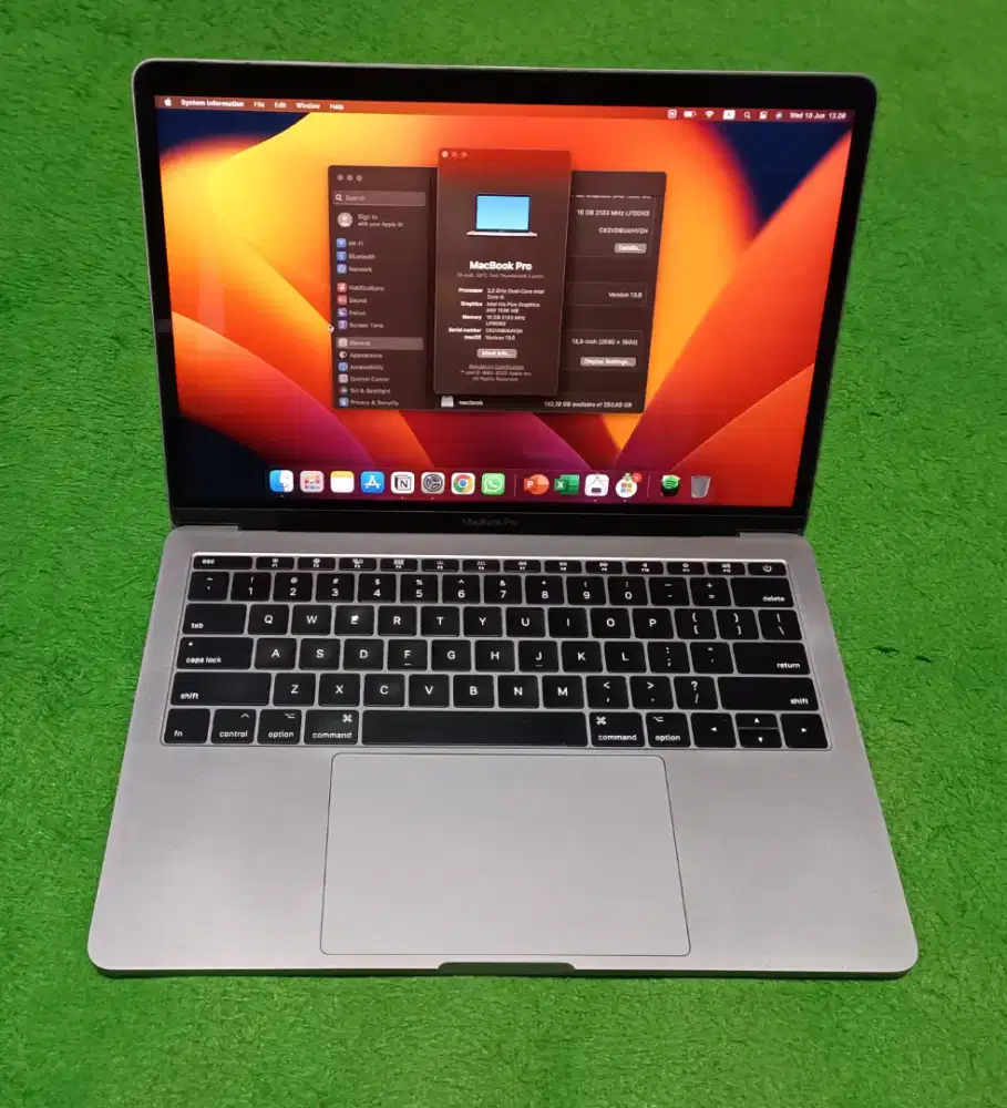 Apple Macbook Pro 2017 13inch i5 16/256 Grey Mulus Murah