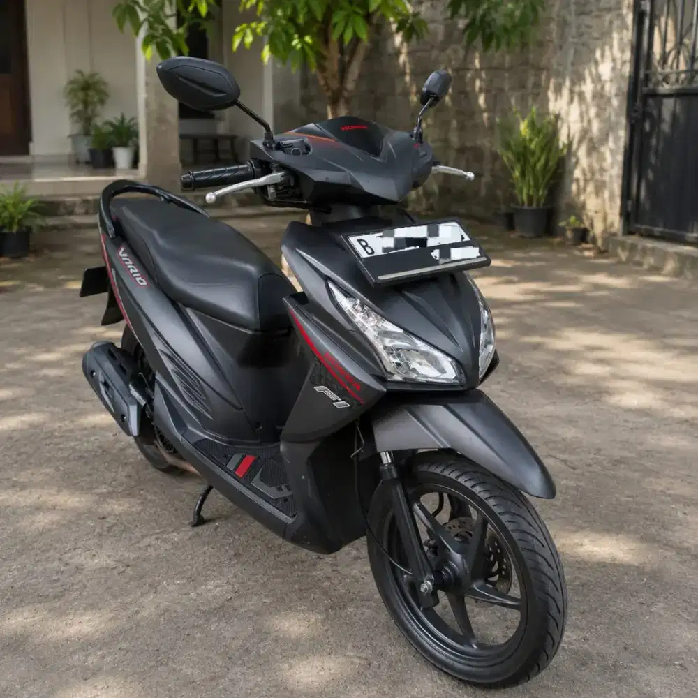 DIJUAL CASH ONLY! HONDA VARIO AGNES TAHUN 2016