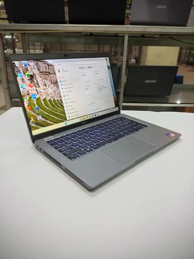 Dell latitude 5420 i7 1185G7 iris Xe 8gb 256gb face id