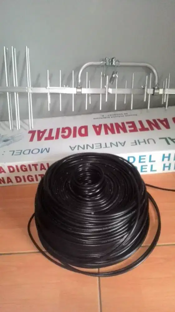 Pemasangan  antena tv