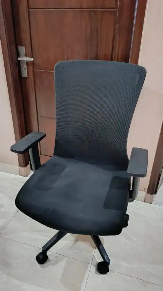 kursi kerja Fantech OCB258 kursi kantor Premium