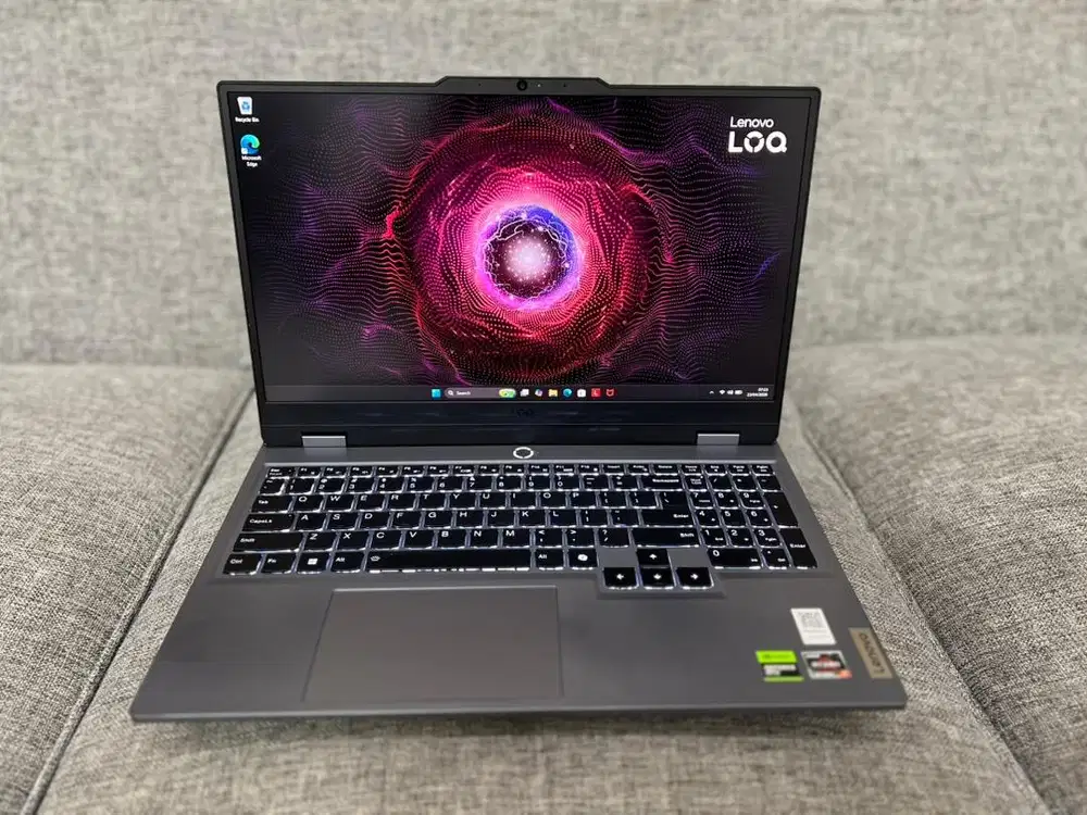 Lenovo LOQ 15 Ryzen 7-7435HS RTX 4050 GARANSI ON Juni 2026 LikeNew