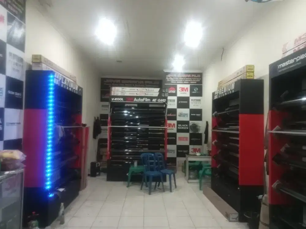 Kaca film mobil dan gedung
