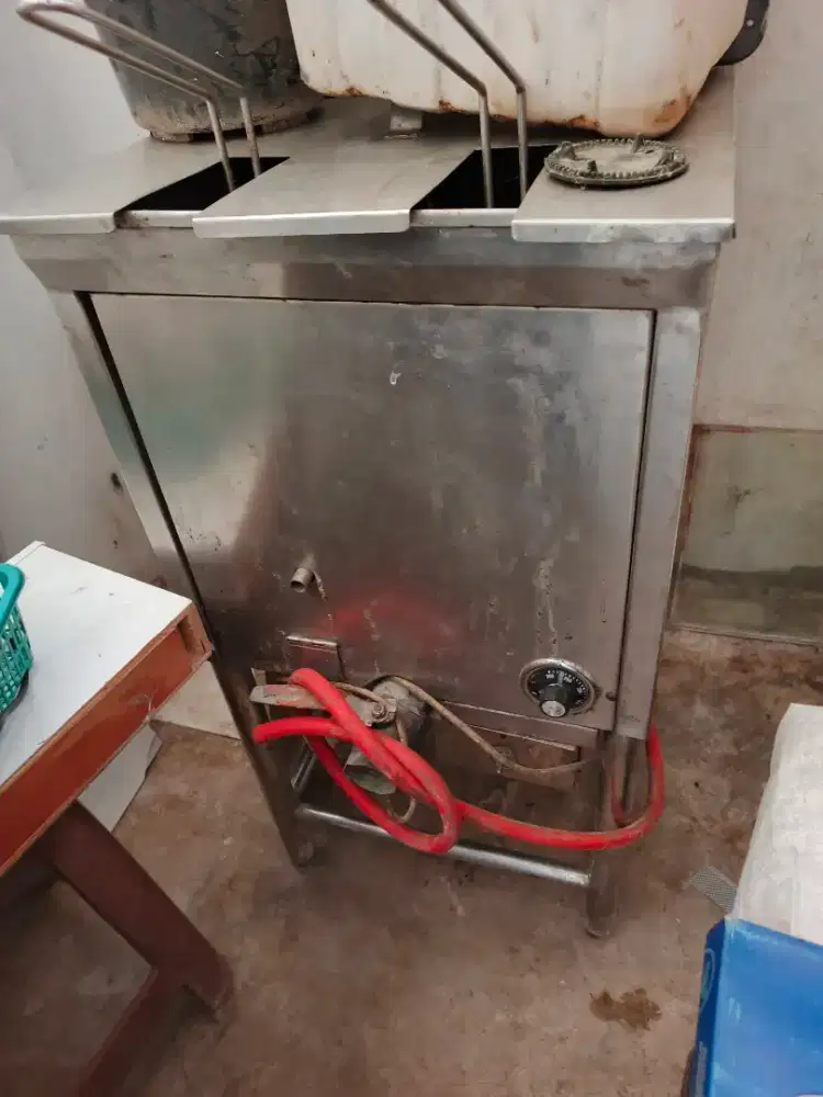Kompor deep fryer kapasitas 30ltr