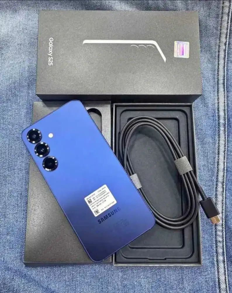 Cuci Gudang !! Samsung S25 Basic 12/256 Baru Bergaransi Resmi