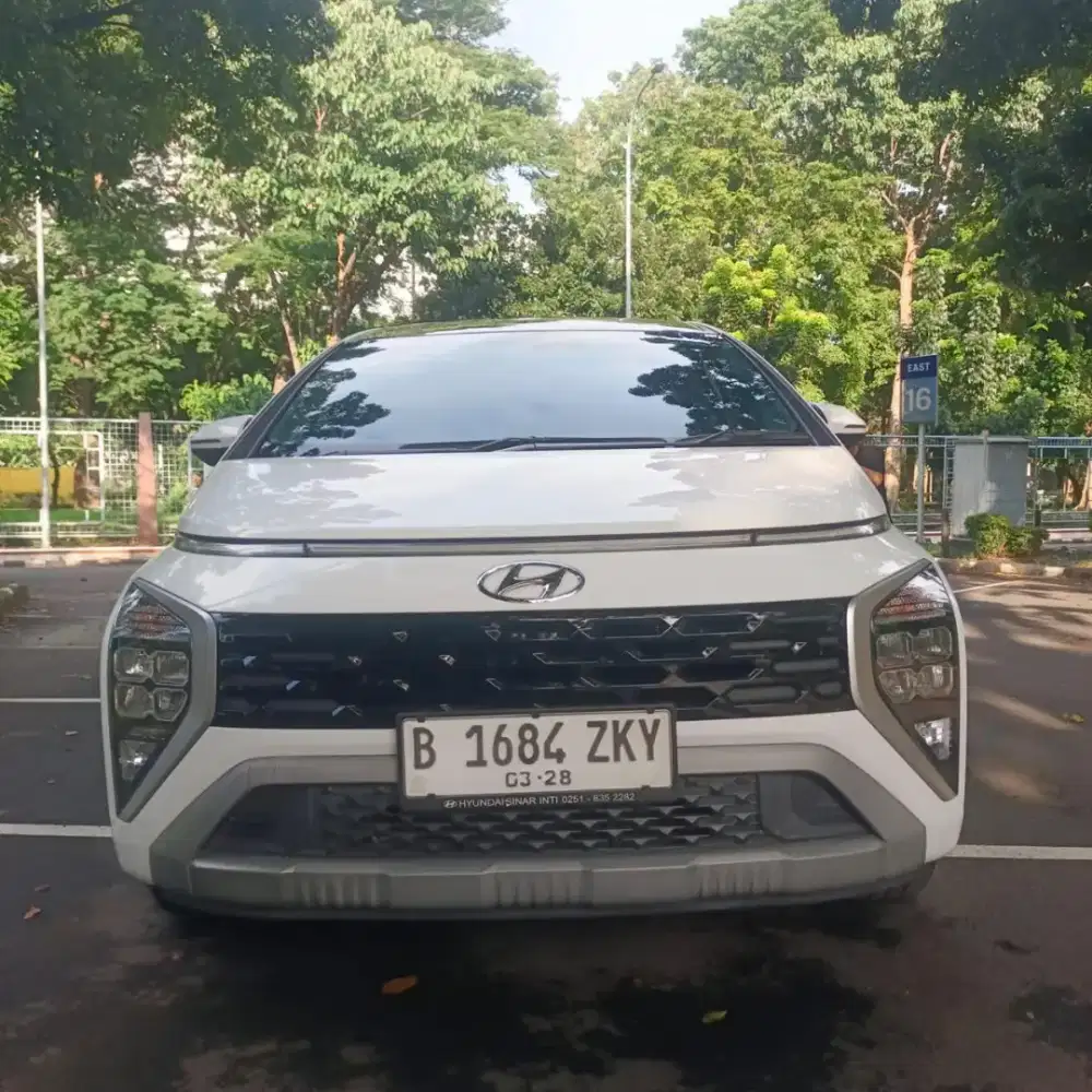 Hyundai Stargezer Prime 1.5 Matic Putih 2023 Nopol B Genap