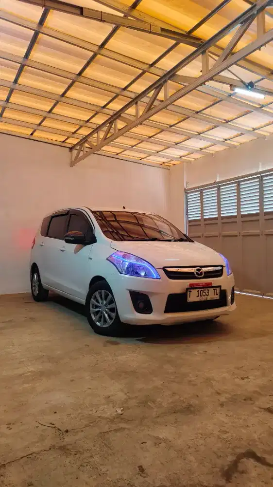 Kembaran ERTIGA, MAZDA VX 1 V 1.4