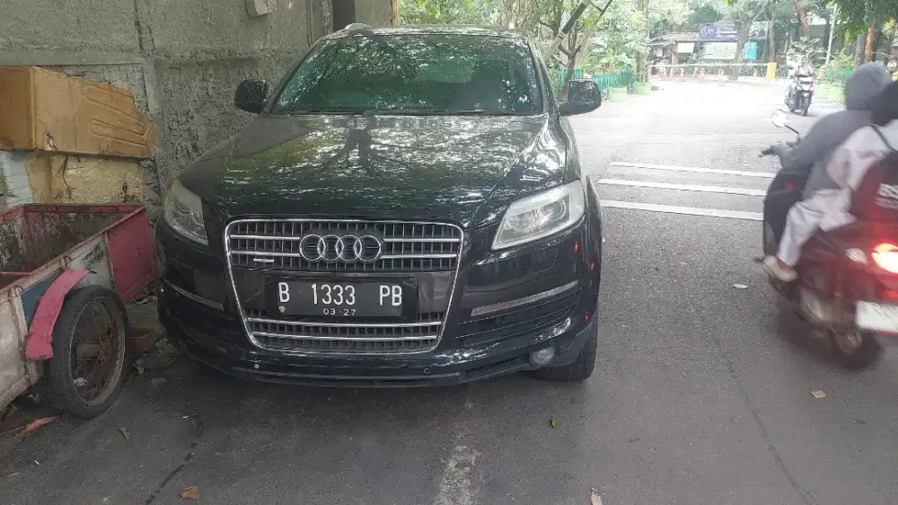 Di jual Audi Quarto Q7 4.2 ccc Limited