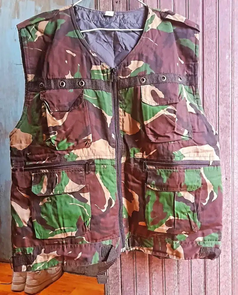 Jaket Rompi Army