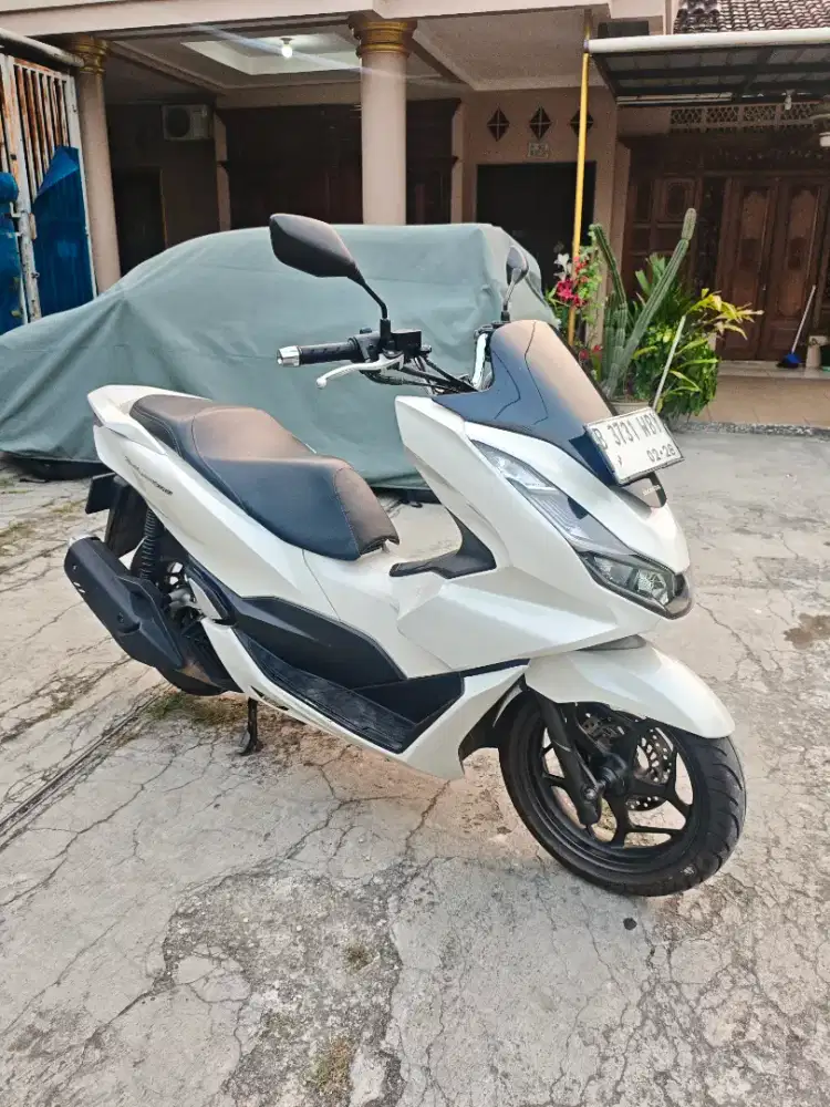 Honda PCX New 160cc 2023 Lengkap Mulus