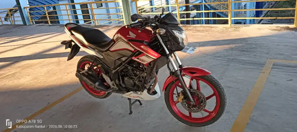 Honda CB 150r SS tahun 2015
