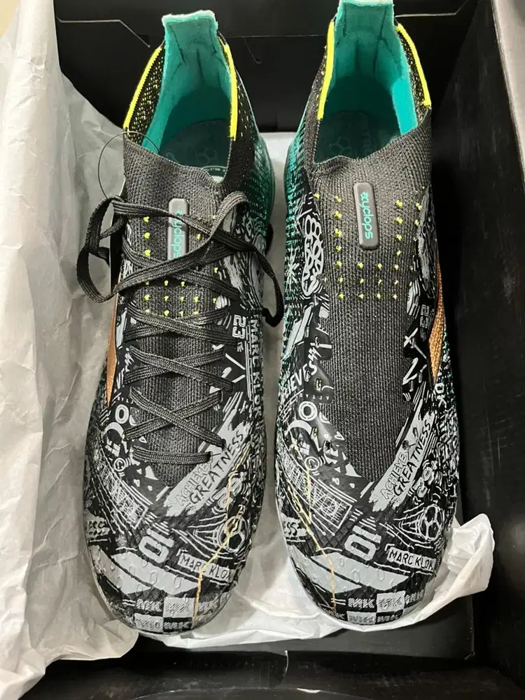 Sepatu bola Mills Xyclops ACG MK II Elite