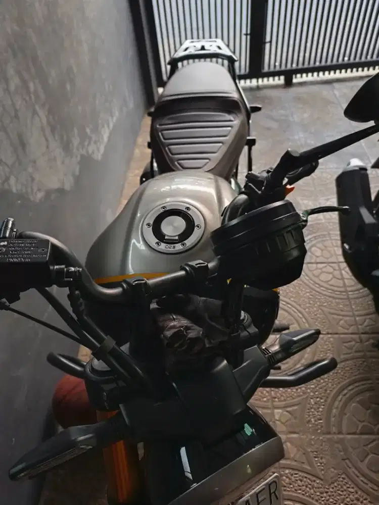TVS Ronin 225 tipe tertinggi