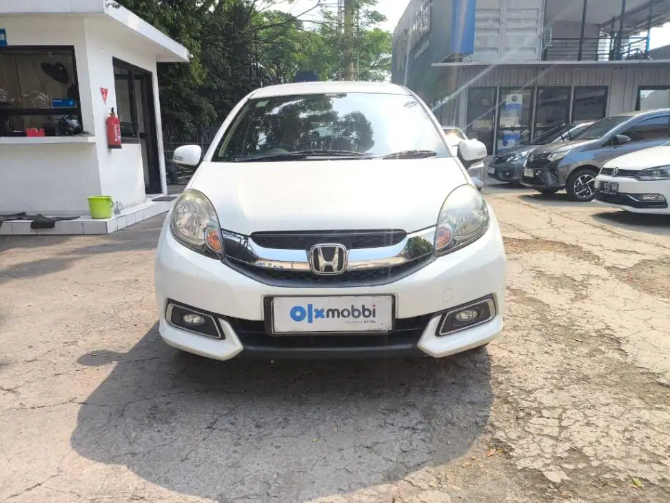 LOW DP Honda Mobilio 1.5 E Bensin-AT 2014 6IA