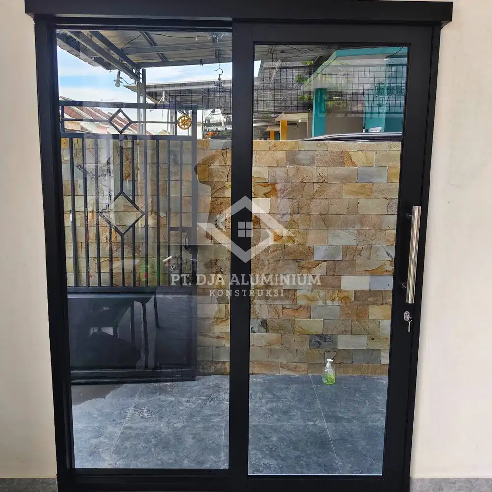 Pintu Sliding Aluminium YKK 4 Inch Hitam Kaca Ryben Custom