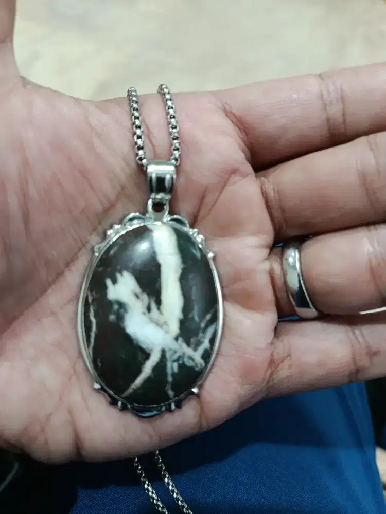 Batu Gambar Burung Murai