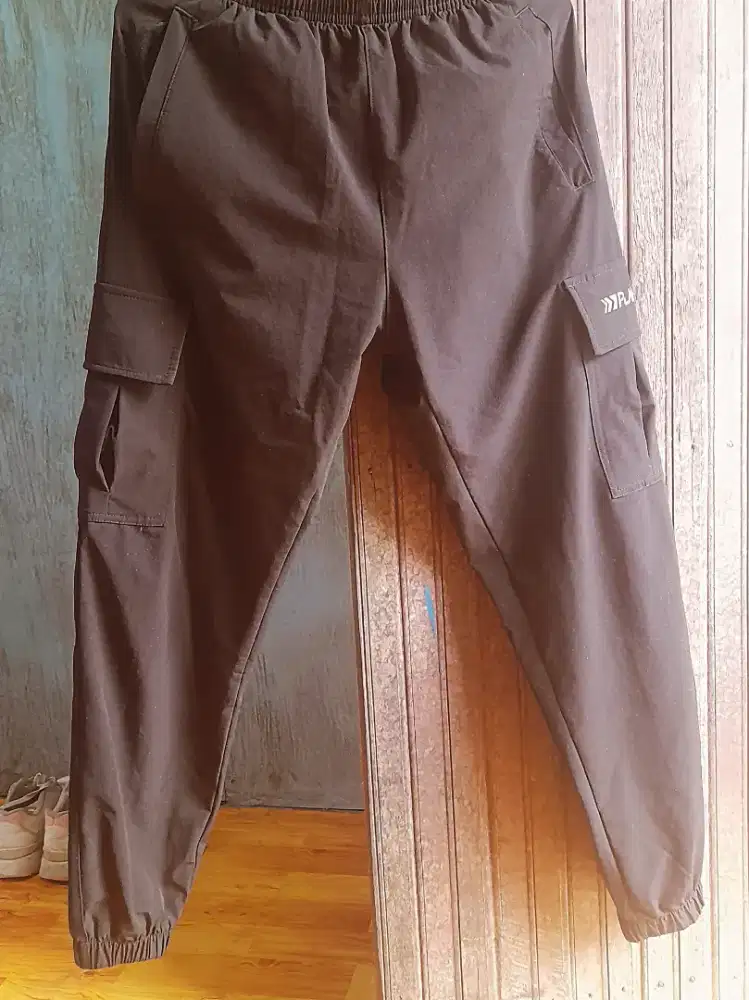 Celana Sport Training Jogger Hitam
