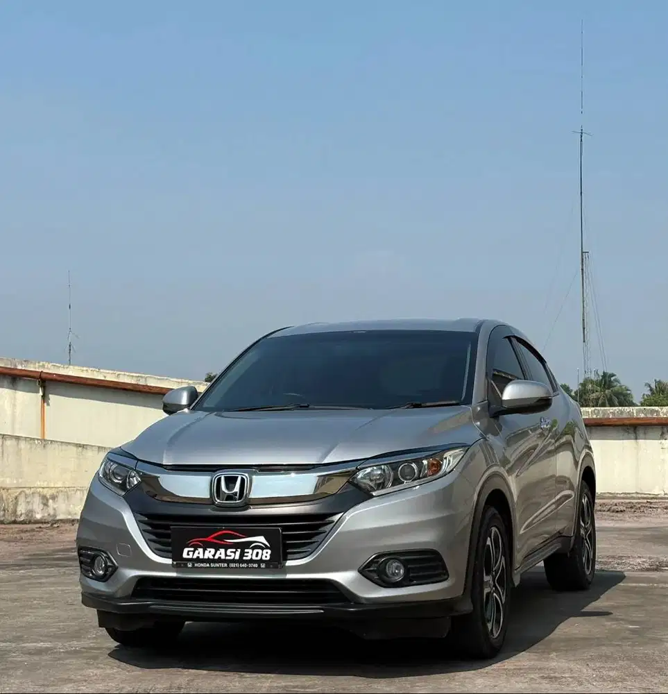 Low KM 23rb Honda HRV 1.5 E CVT AT 2019 Facelift HR-V Abu Abu Metalik