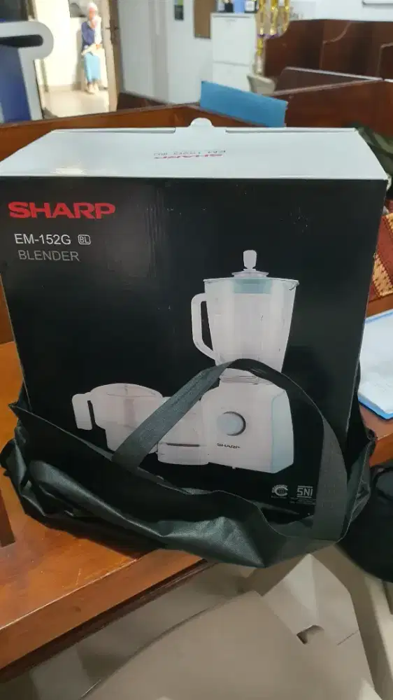 Blender sharp EM-152G