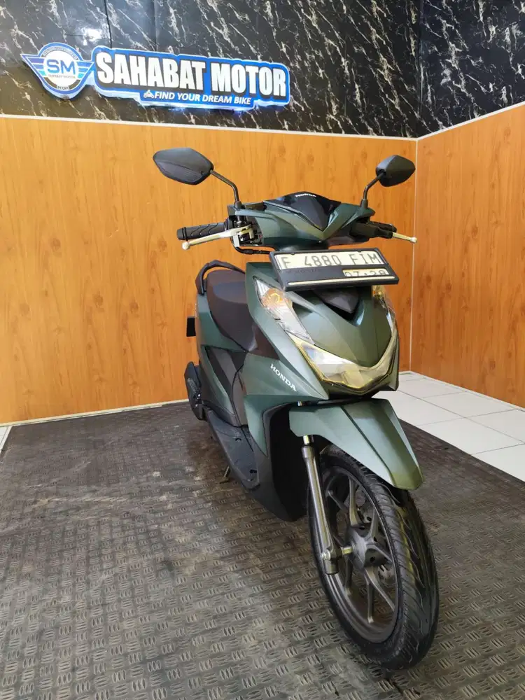 BEAT DELUXE TH 2023 MULUSS KM 900 SPERTI BARU