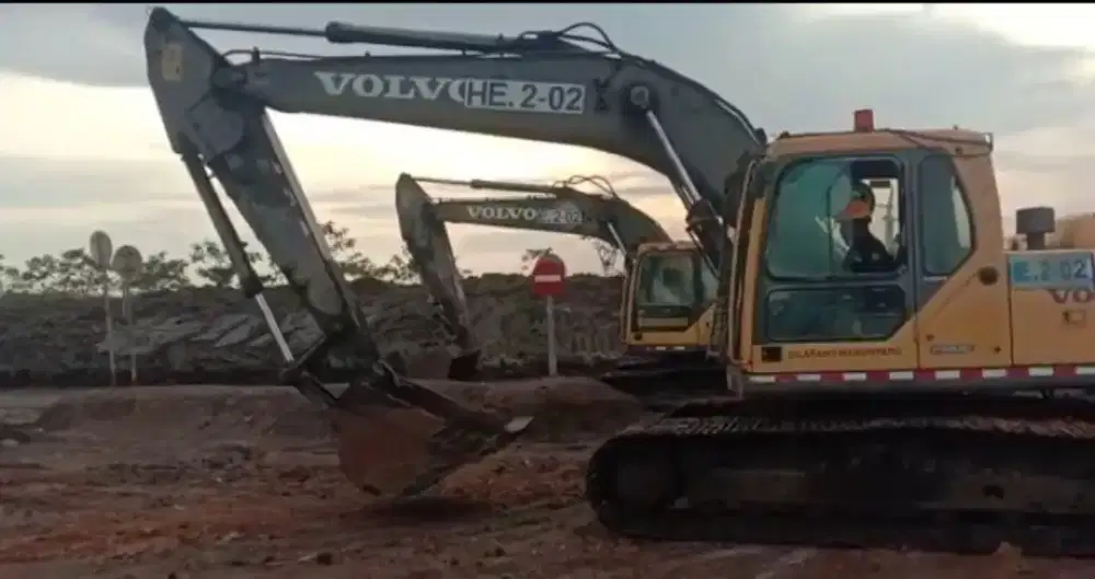 Dijual exavator volvo