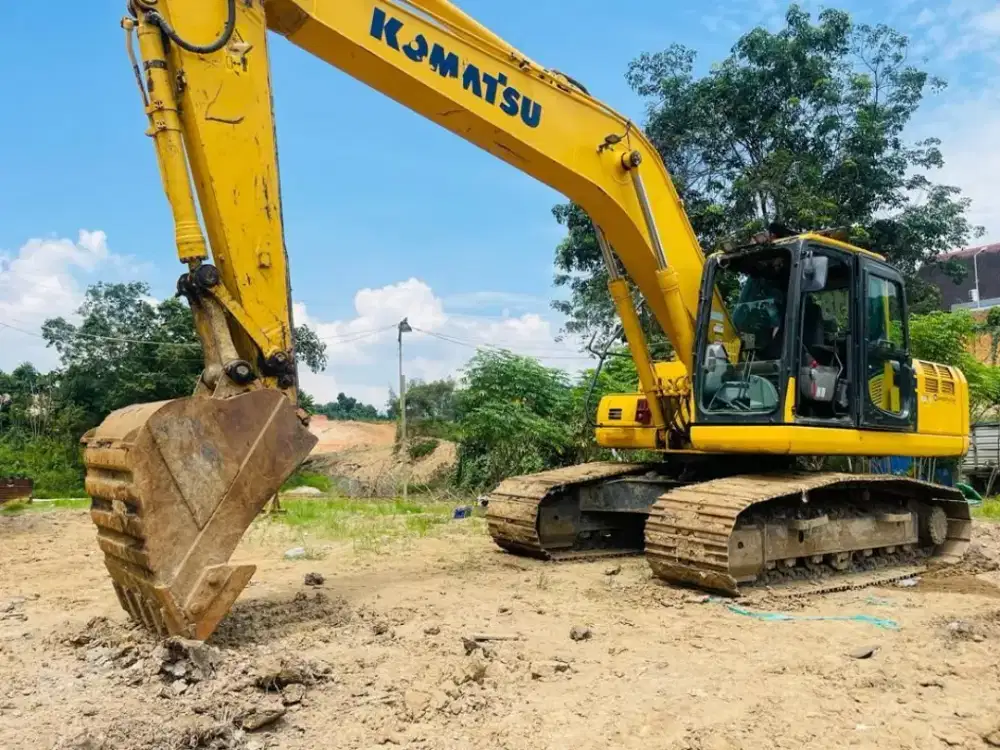 Exca PC210 2021 di Samarinda