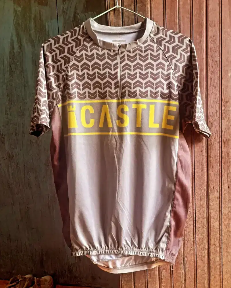 Kaos Sport Sepeda Merk Castle