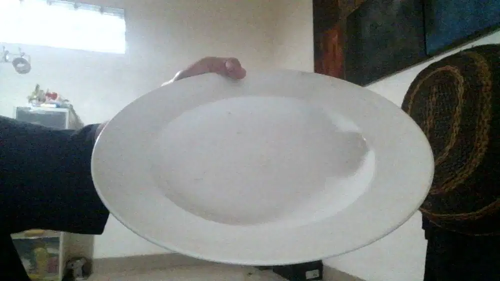 Piring, mangkok, gelas, sendok