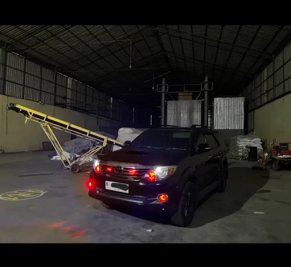 Fortuner Hitam Josjis