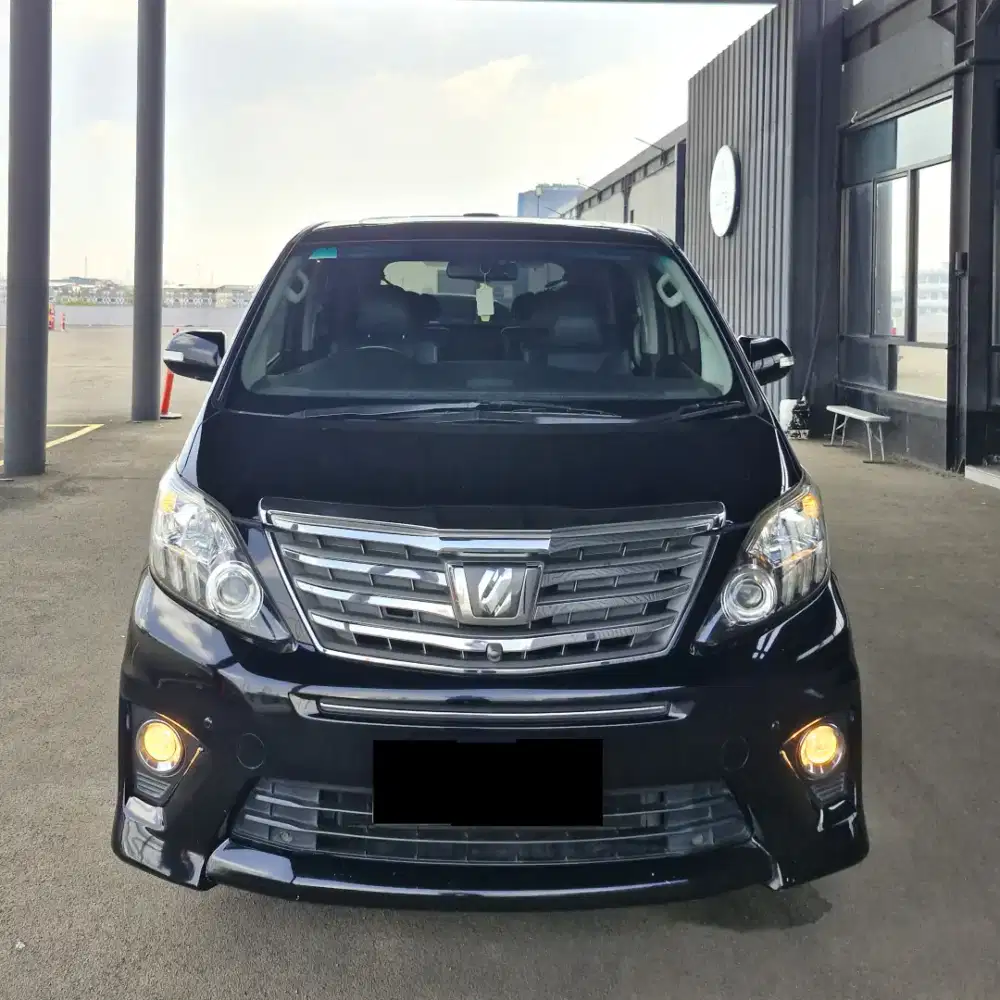 Toyota Alphard SC Premium Sound 2013