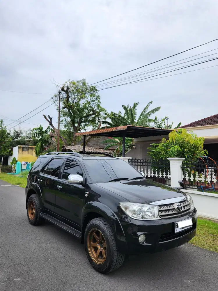 Toyota Fortuner G 2.5 Tahun 2010 Manual
